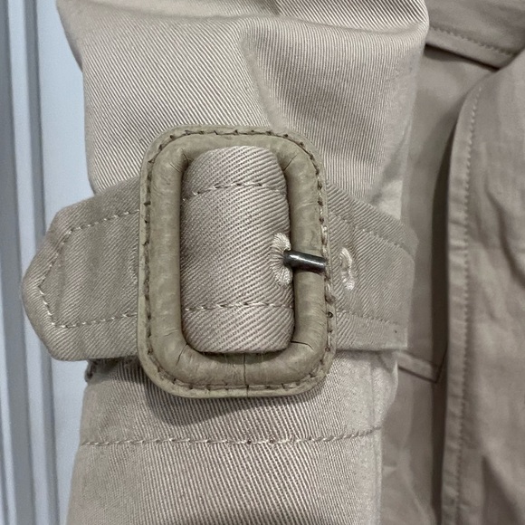BRAND NEW Authentic GAP Trench Coat - Picture 10 of 11